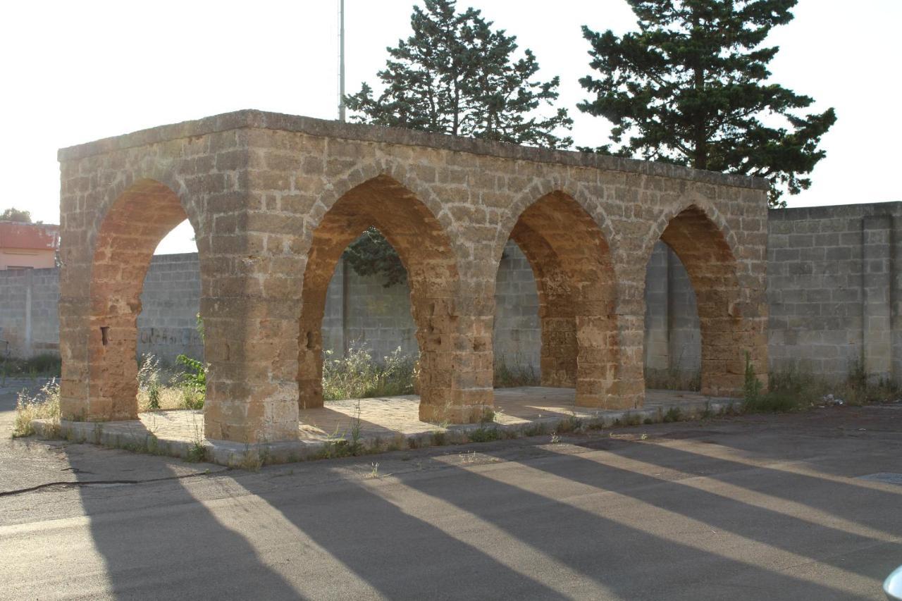 Marinella Villa Campi Salentina Buitenkant foto